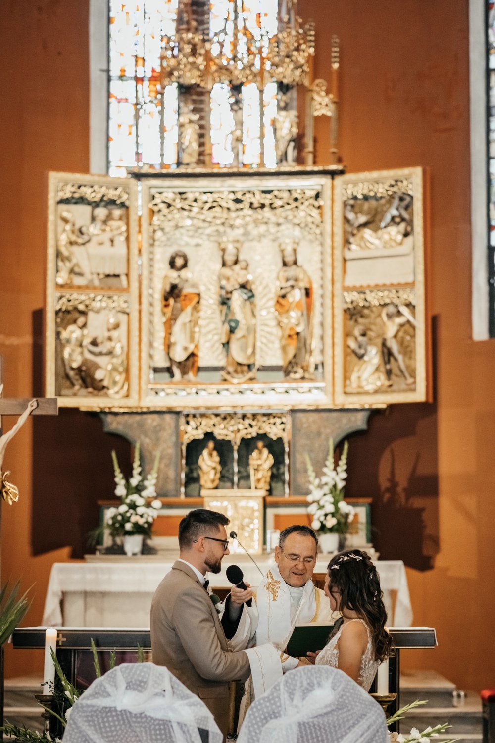 Naturalność i uroda w poznańskim ślubnym dniu
