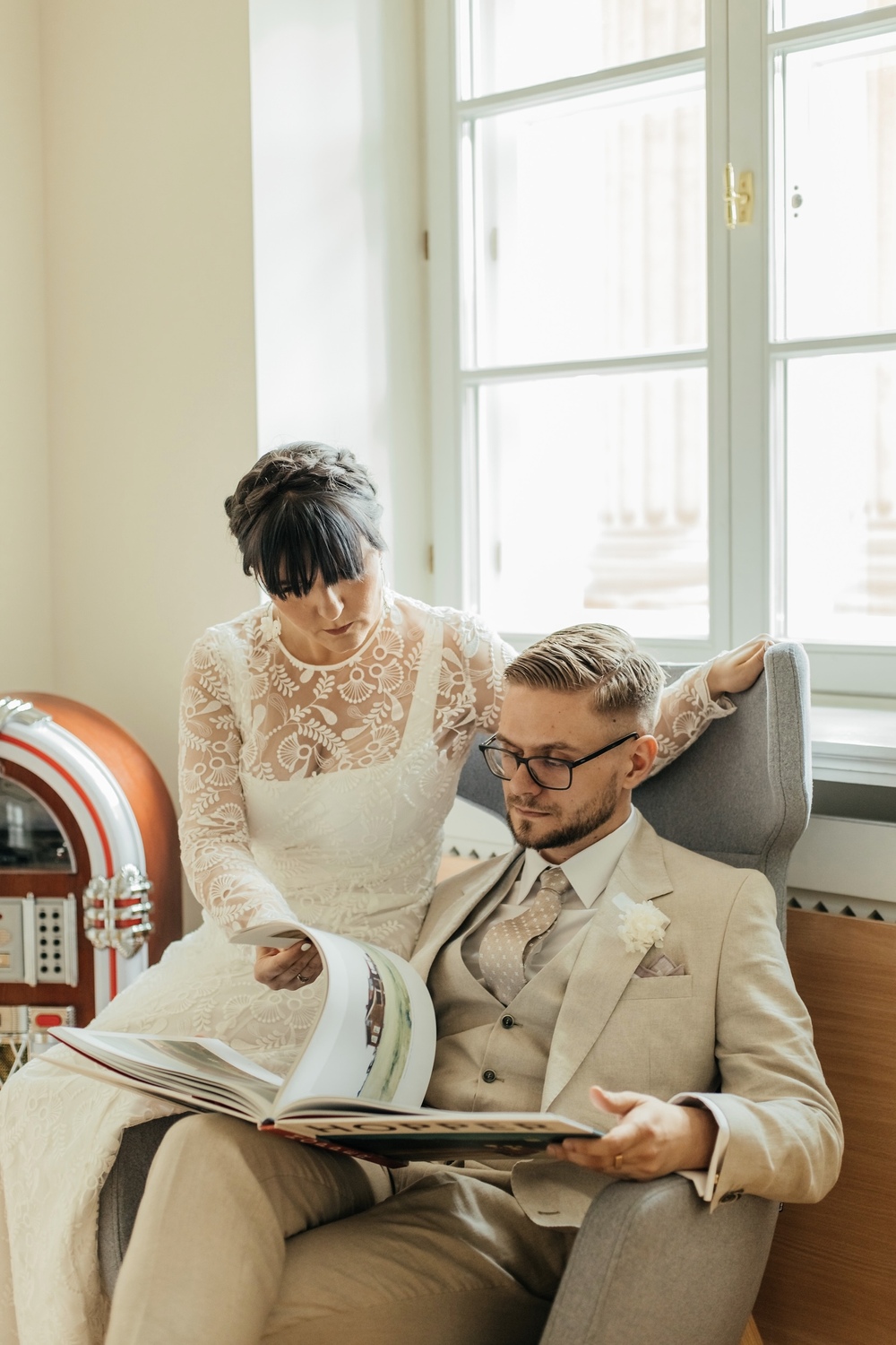 Zachwycająca fotografia ślubna wśród historycznego uroku Biblioteki Raczyńskich