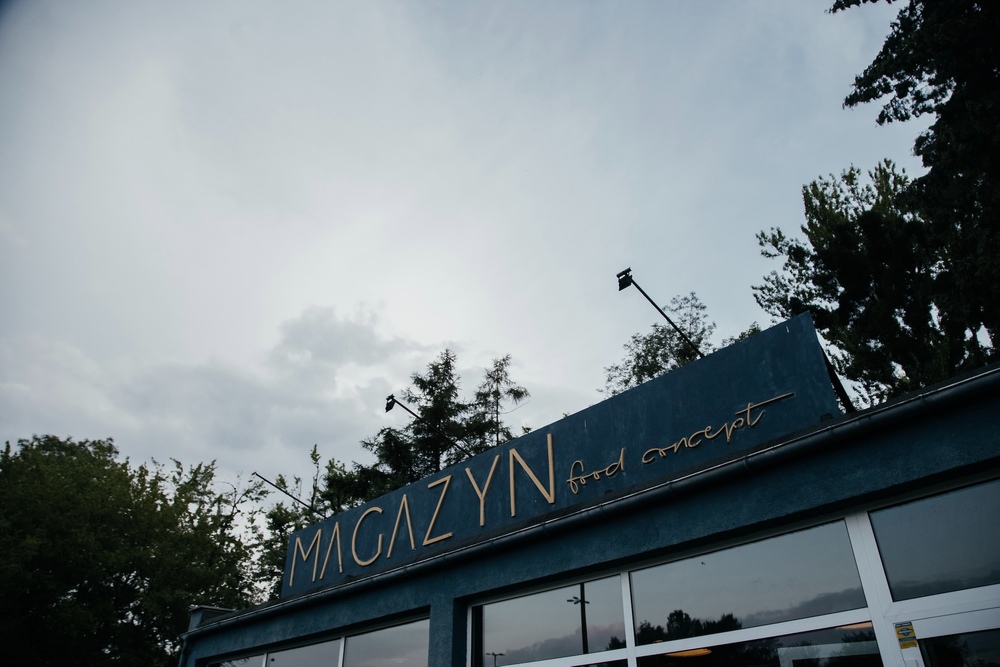 Magazyn Food Concept jako doskonałe tło dla reportażu fotograficznego z tego weselnego dnia